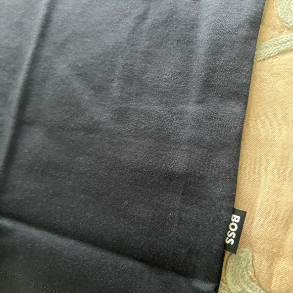 Hugo Boss - Picture 4 of 5